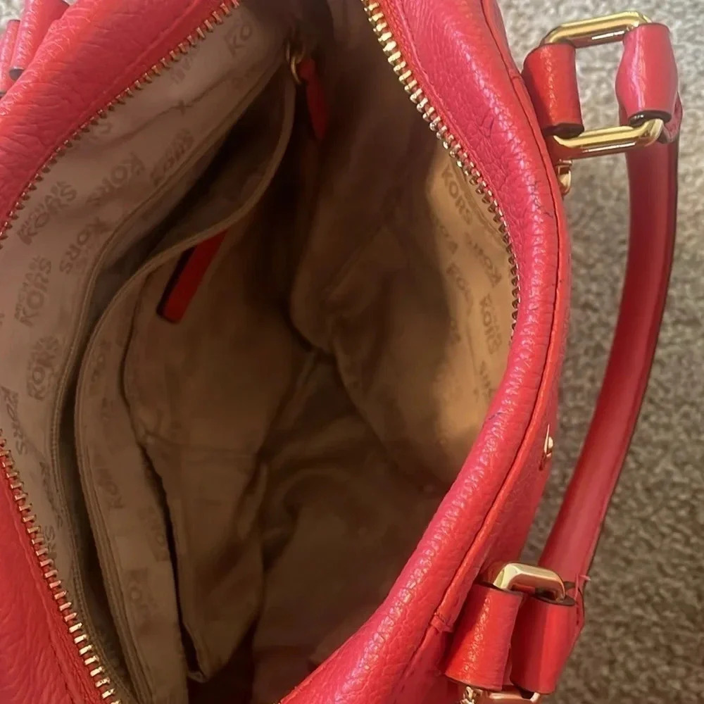 Michael Kors Bedford bowling satchel salmon pink purse - Picture 4 of 15